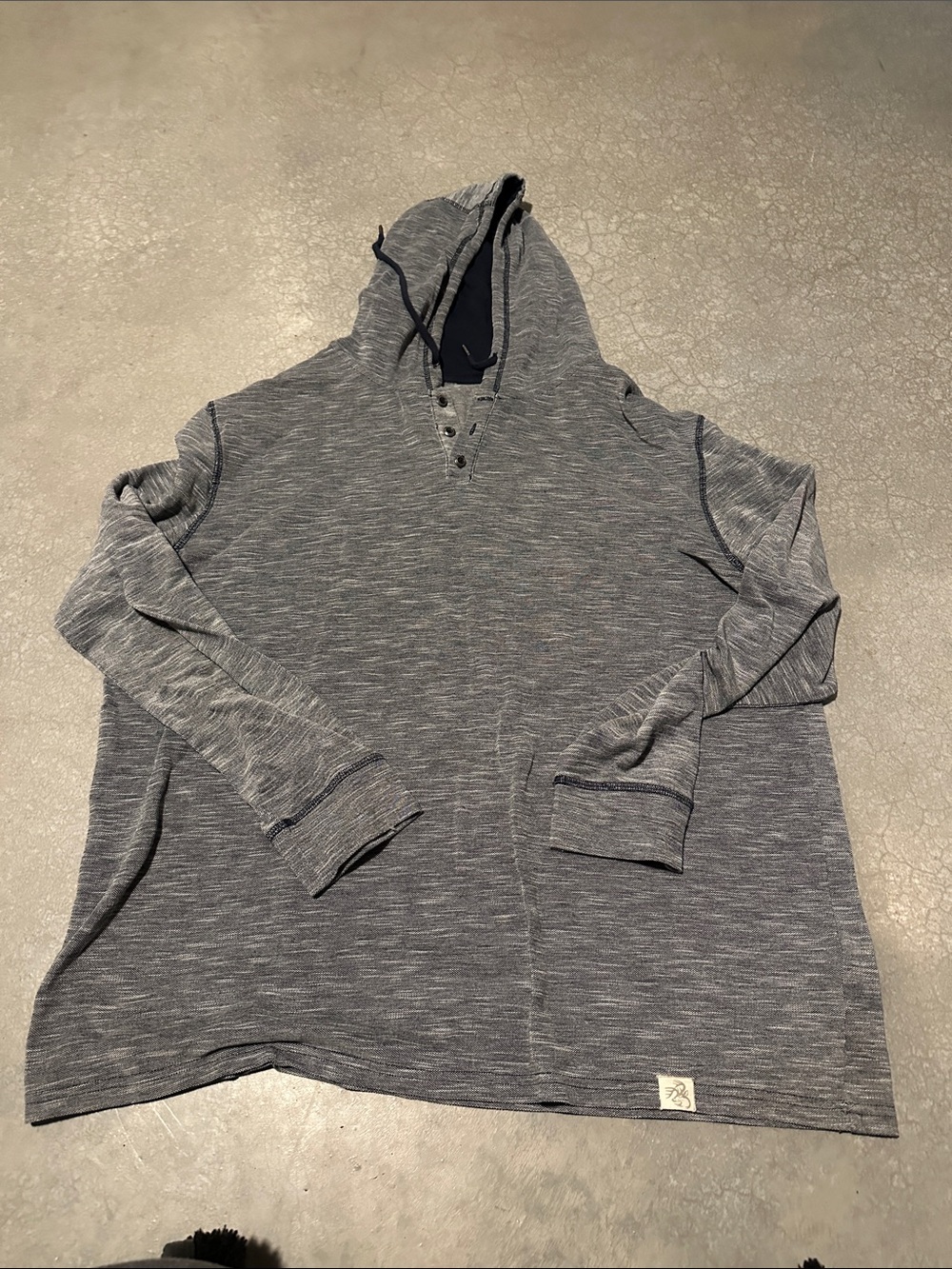 Legendary Whitetails Heather Gray Knit Hooded Pullover